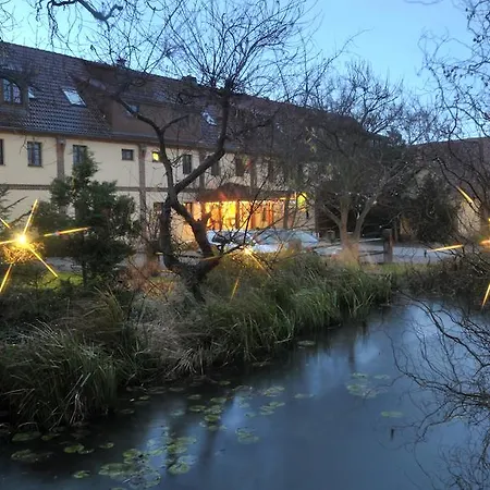 Отель Wenzels Hof Zwethau